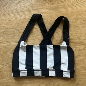Lululemon Sports Bra (Size 2)